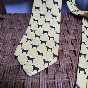 Southern Proper Yellow Dog‎ Pattern Necktie